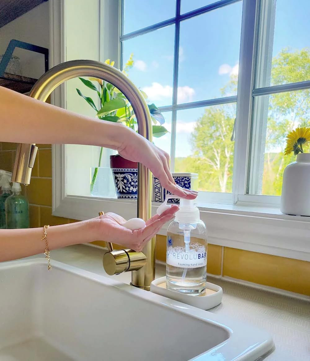 REVOLUBAR Modern Foaming Soap Dispenser - Eco-Friendly Glass Foam Hand Soap Pump - Refillable Dispenser for Soap Tablets, Liquid Soap, Shampoo, Body Wash - Perfect for Kitchen and Bathroom - 500ml