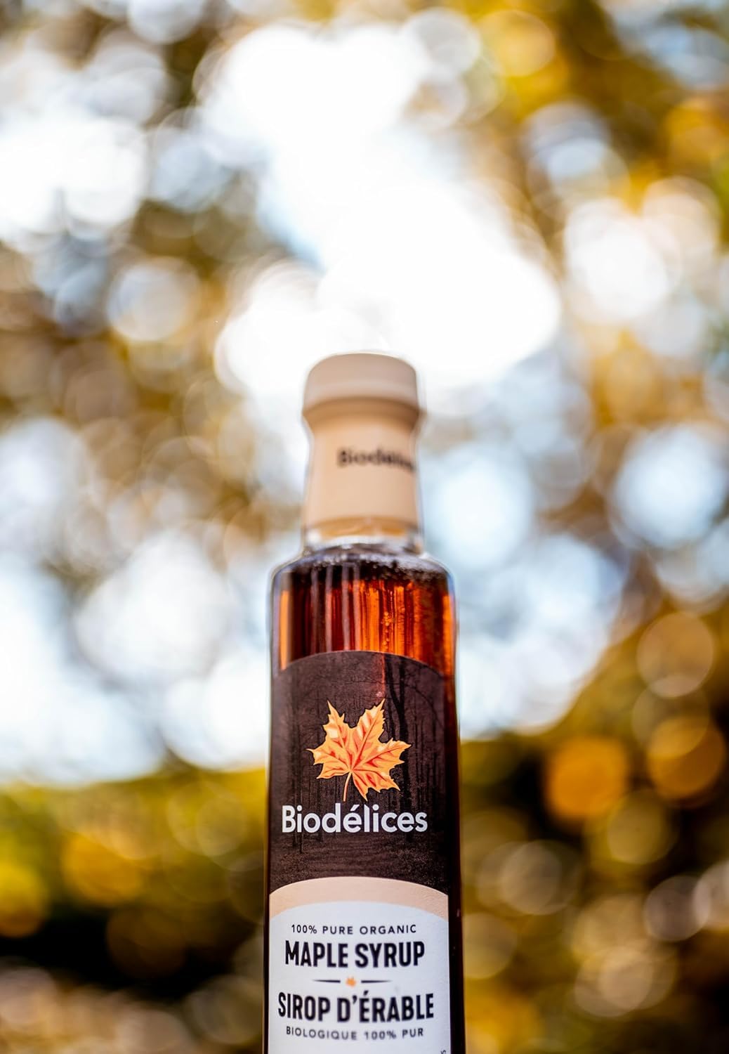 Biod√©lices - Pure Organic Maple Syrup 750ml - Grade A - Amber Rich Taste - Quebec's Finest in Elegant Maple Leaf Bottle - Ideal for Pancakes, Waffles Desserts, Baking Yogurt, Oatmeal & Salad Dressings