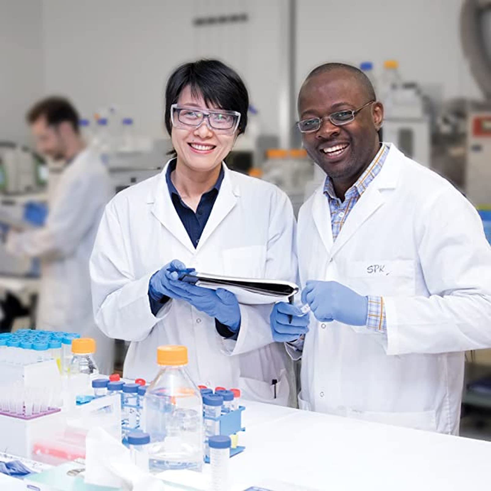 New Roots Herbal Folate Actif, 1000mcg L-5-MTHF avec Vitamines B6 & B12, Soutien Prénatal pour la Santé du Tube Neural & la Formation des Globules Rouges, 60 Gélules Végétales, Approvisionnement de 60 Jours