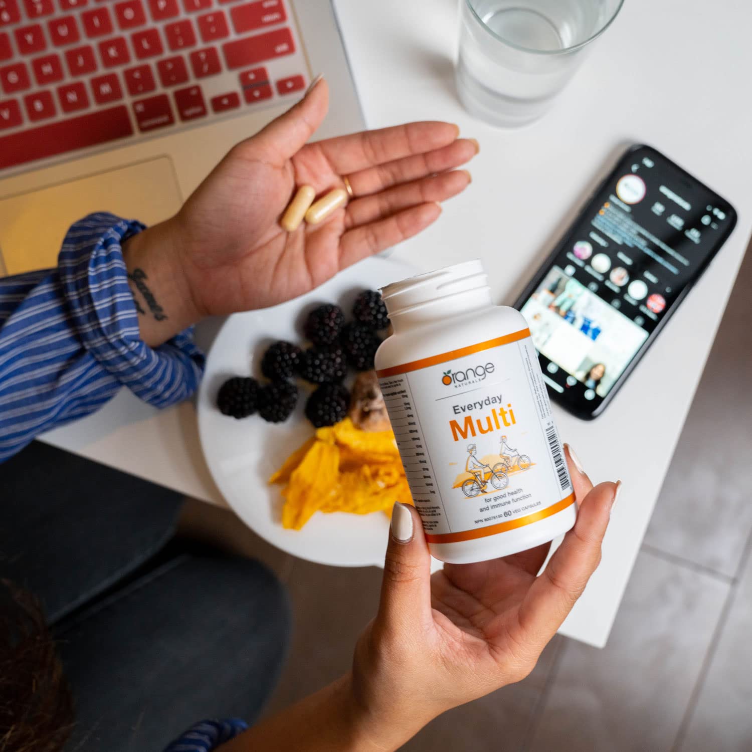 Orange Naturals - Multivitamines Quotidiennes, 60 gélules (approvisionnement de 30 jours) - Multivitamines pour le Soutien Immunitaire - Supplément Multi-Antioxydant - Os, Dents, Vue et Énergie en Bonne Santé